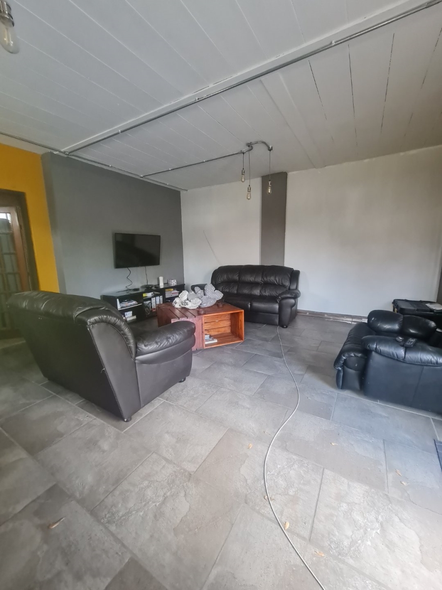 5 Bedroom Property for Sale in Sasolburg Free State